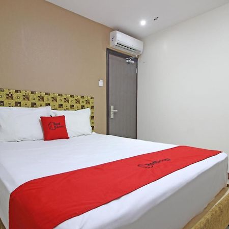 Reddoorz Near Uns Solo Hotel Exterior foto